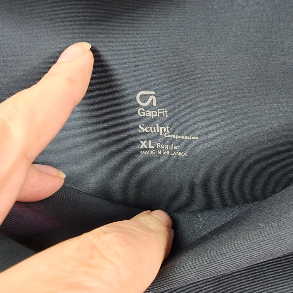 Gap Gapfit Sculpt Compression Colorblock Capri Le… - image 2